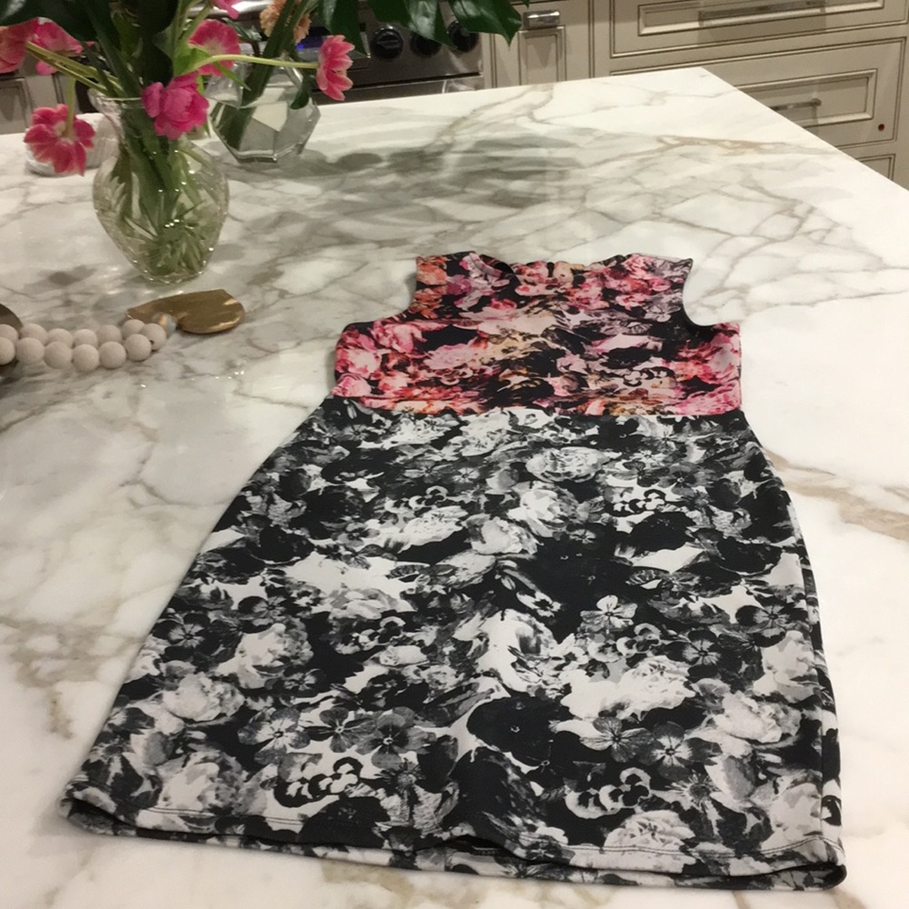 TOPSHOP CUTE DRESS 👗 flower pattern